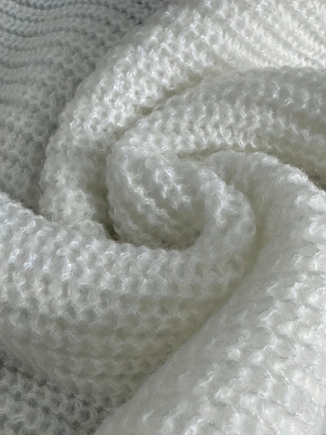Elisa | Kuscheliger Rollkragen-Pullover mit Zierknöpfen