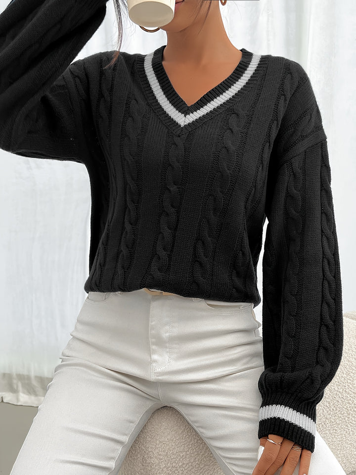 Cordelia | Klassischer Zopfstrick-Pullover mit V-Ausschnitt