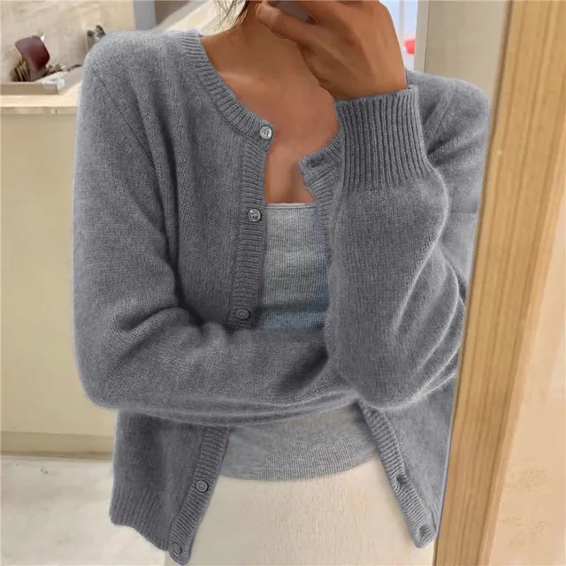 Inken | Feine Strickjacke mit Rundhals