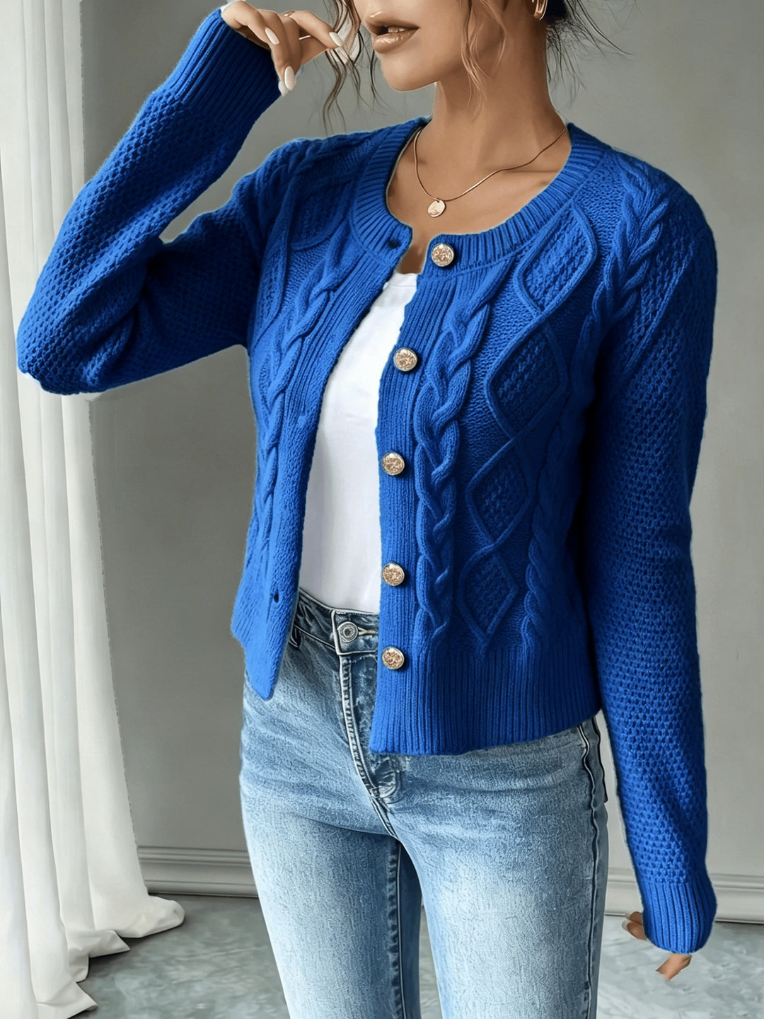 Agnes | Elegante Strickjacke mit Zopfmuster