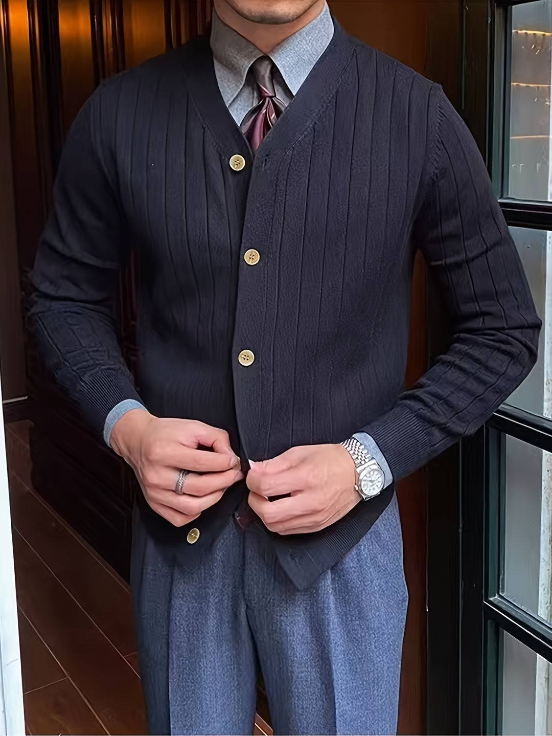 Leonhard | Fein gerippte Strickjacke mit Knopfleiste