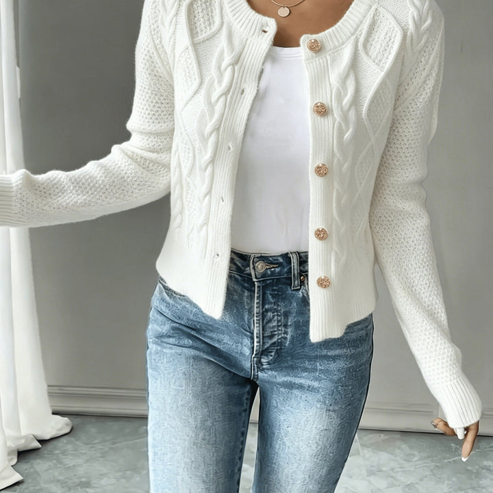 Agnes | Elegante Strickjacke mit Zopfmuster