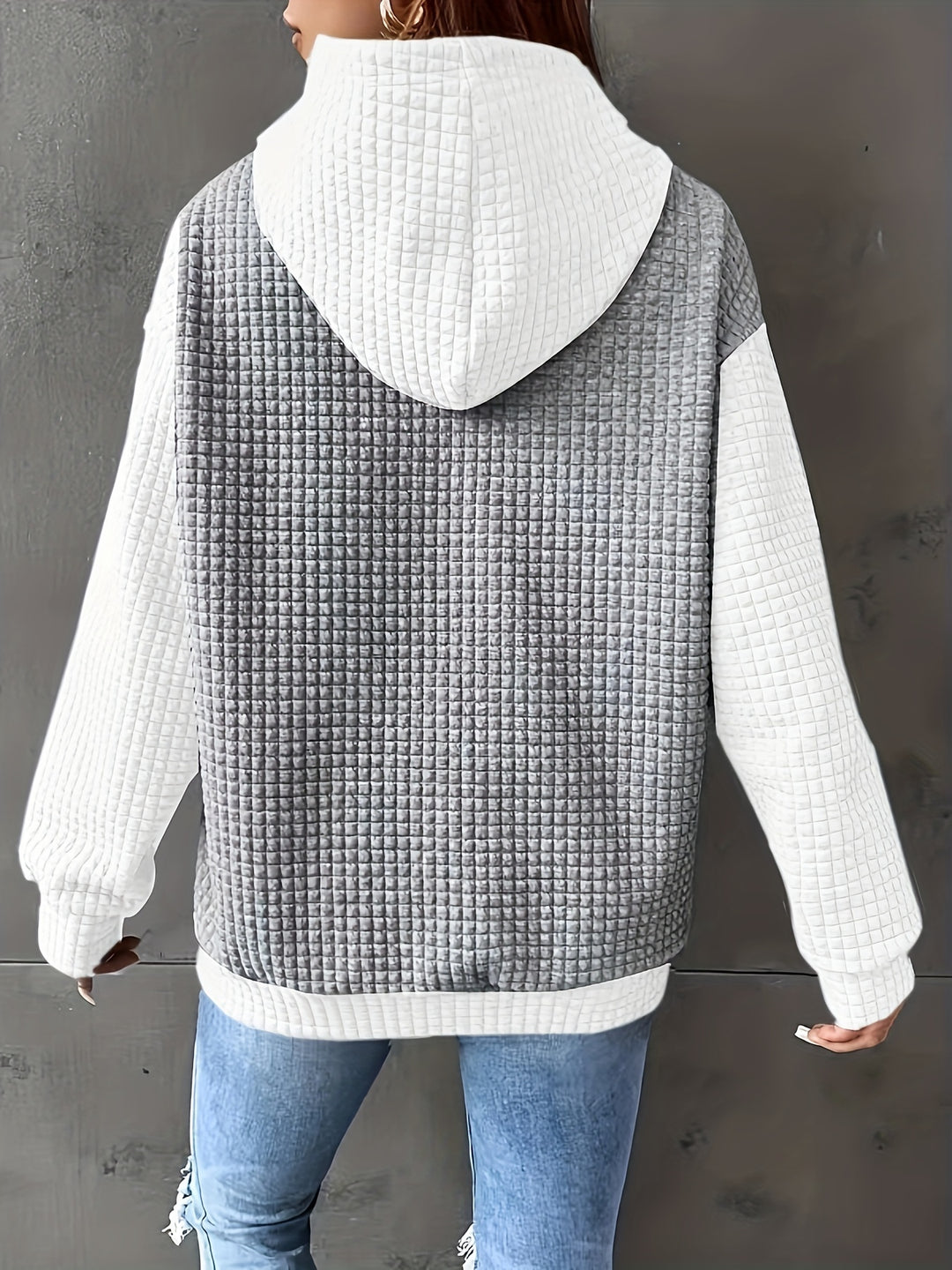 Martha | Kuschliger Kapuzen-Pullover im Zweifarben-Look