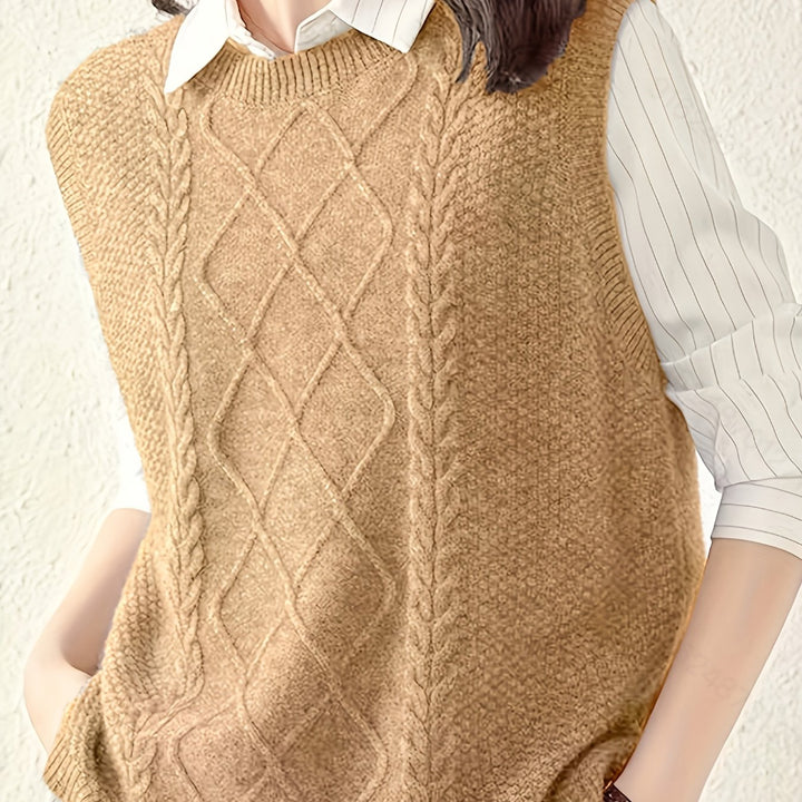 Hilde | Zopfgestrickter Pullunder mit Rundhals