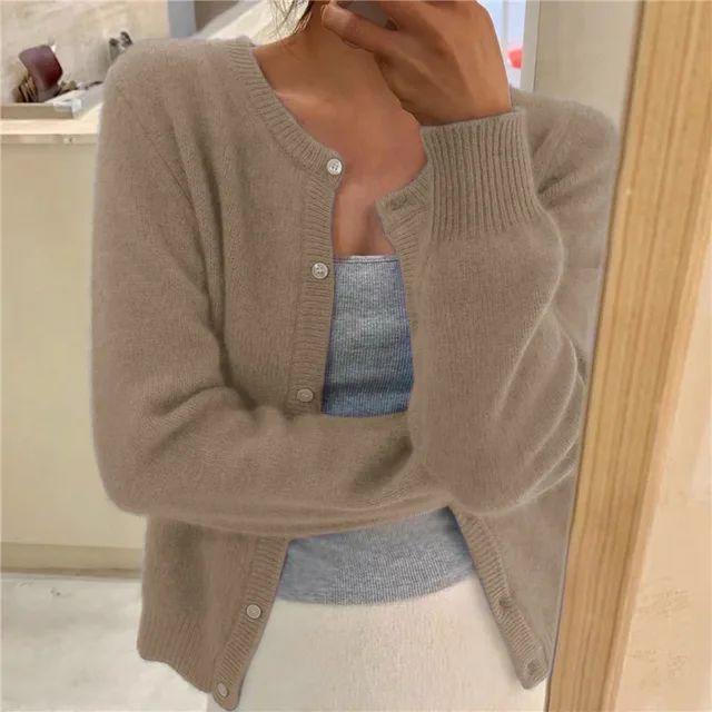 Inken | Feine Strickjacke mit Rundhals