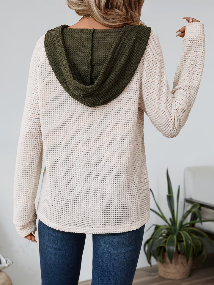 Kordula | Legerer Kapuzenpullover mit Knopfleiste