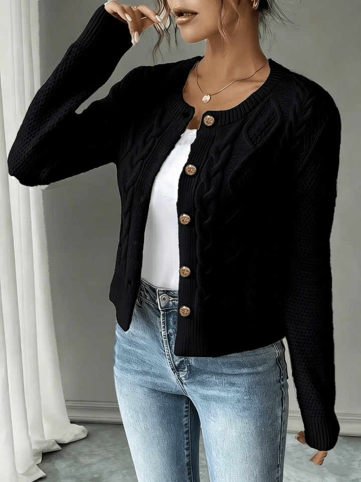 Agnes | Elegante Strickjacke mit Zopfmuster