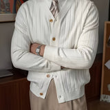 Leonhard | Fein gerippte Strickjacke mit Knopfleiste