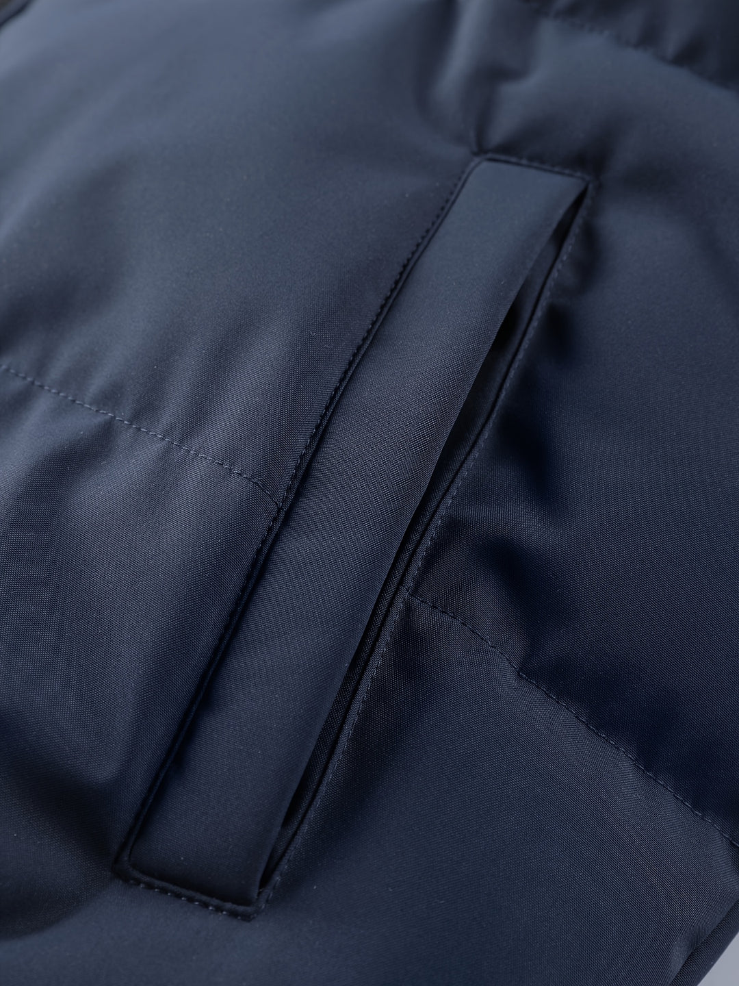 Uwe | Wärmende Kapuzen-Steppjacke