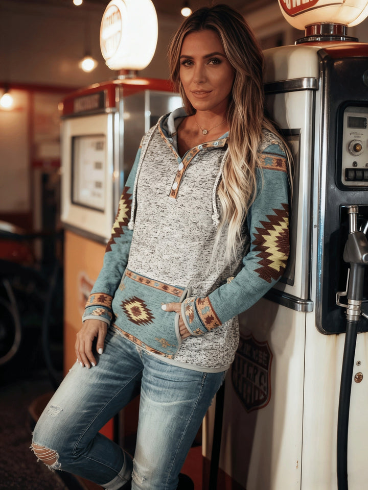 Svenja | Charakterstarker Kapuzenpullover im Ethno-Look