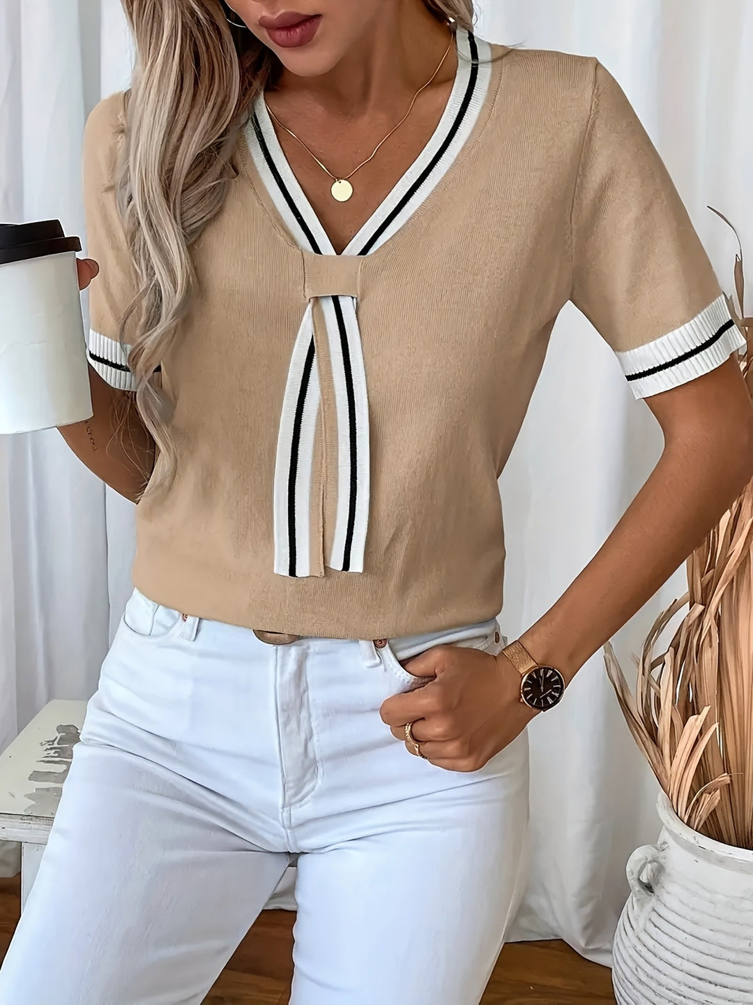 Wilhelmine | Eleganter Kurzarm-Pullover mit V-Ausschnitt