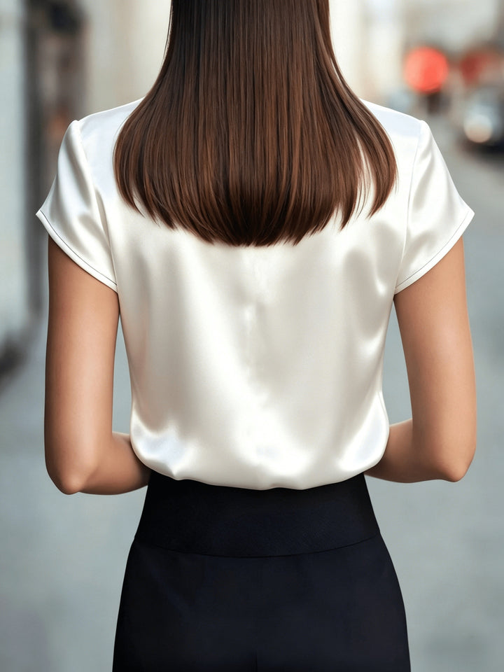 Sylvia | Elegante Stehkragen-Bluse mit Faltendetail