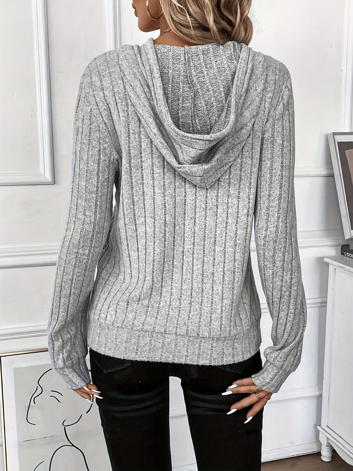 Regine | Legerer Kapuzenpullover mit feiner Rippstruktur