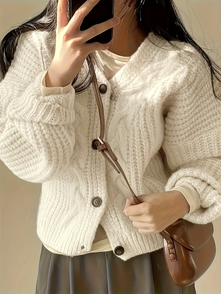 Bernadette | Kuschelige Grobstrick-Strickjacke