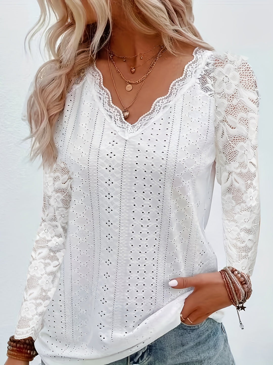 Rieke | Elegantes Spitzen-Oberteil mit Schnürausschnitt
