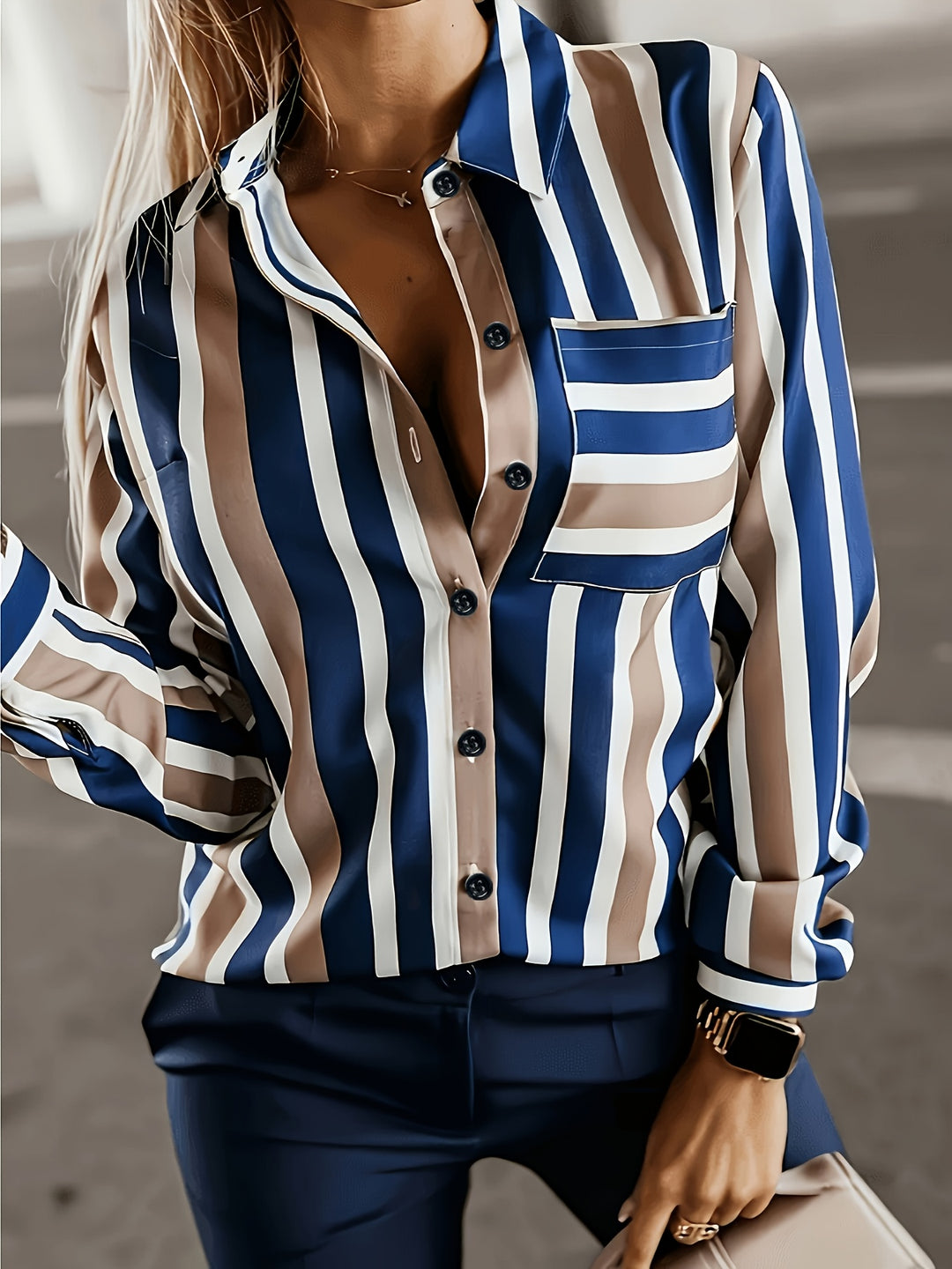 Ines | Elegante Streifenbluse mit Knopfleiste
