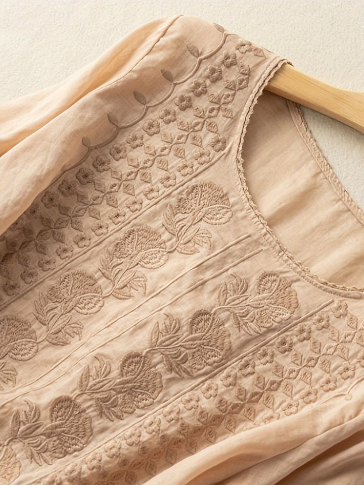 Edeltraud | Bestickte Sommerbluse