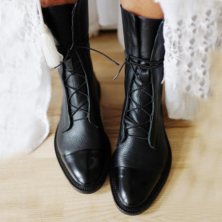 Helma | Elegante Schnür-Stiefeletten
