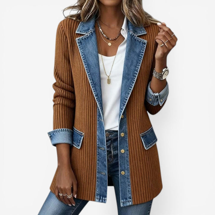 Sigrun | Elegante Jacke mit Kragen im Materialmix