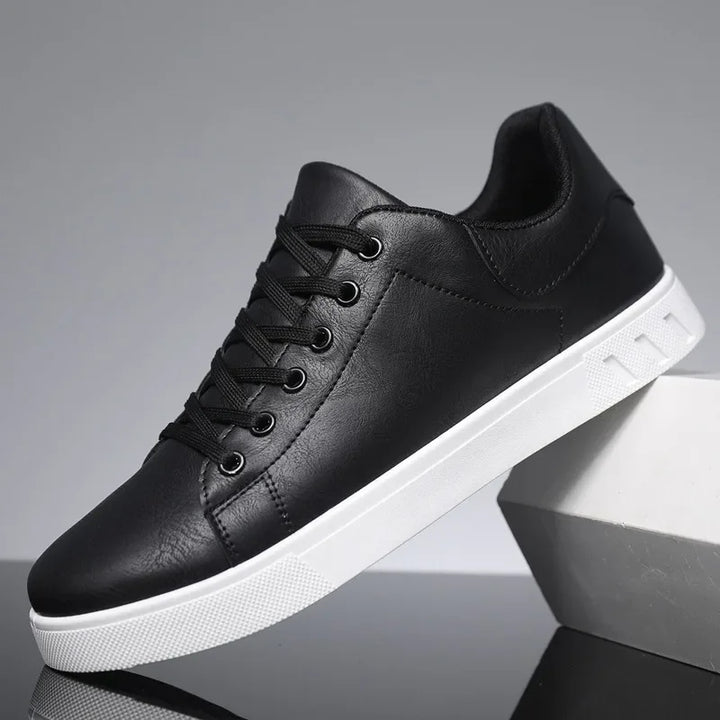 Roman | Klassischer Sneaker zum Schnüren