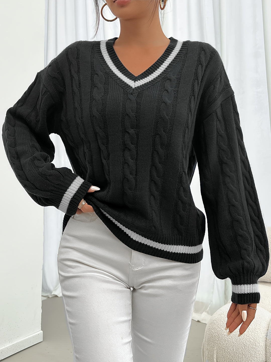Cordelia | Klassischer Zopfstrick-Pullover mit V-Ausschnitt