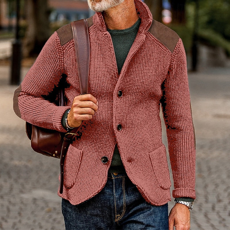 Holger | Markante Strickjacke mit Stehkragen