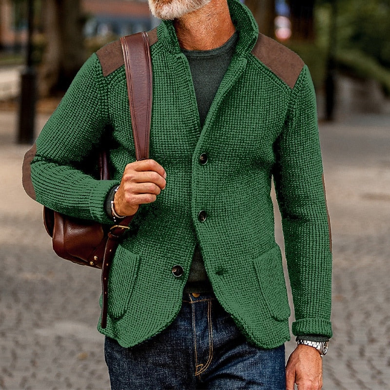 Holger | Markante Strickjacke mit Stehkragen