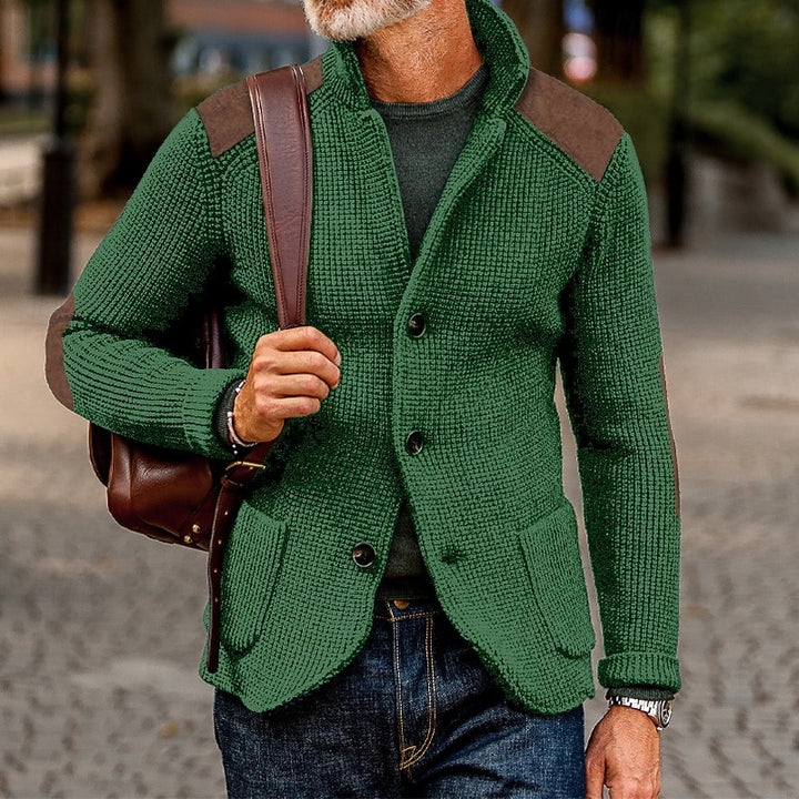 Holger | Markante Strickjacke mit Stehkragen