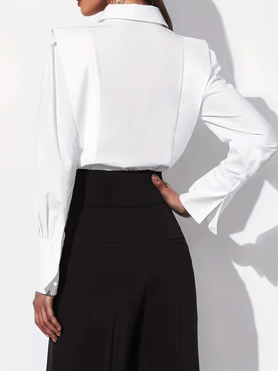 Annemarie | Elegante Hemdbluse mit Knopfleiste