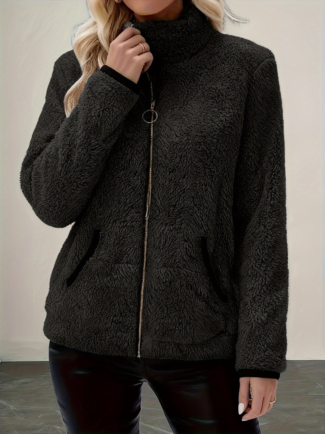Hedda | Kuschelige Stehkragen-Jacke