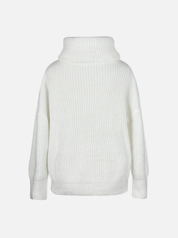 Elisa | Kuscheliger Rollkragen-Pullover mit Zierknöpfen
