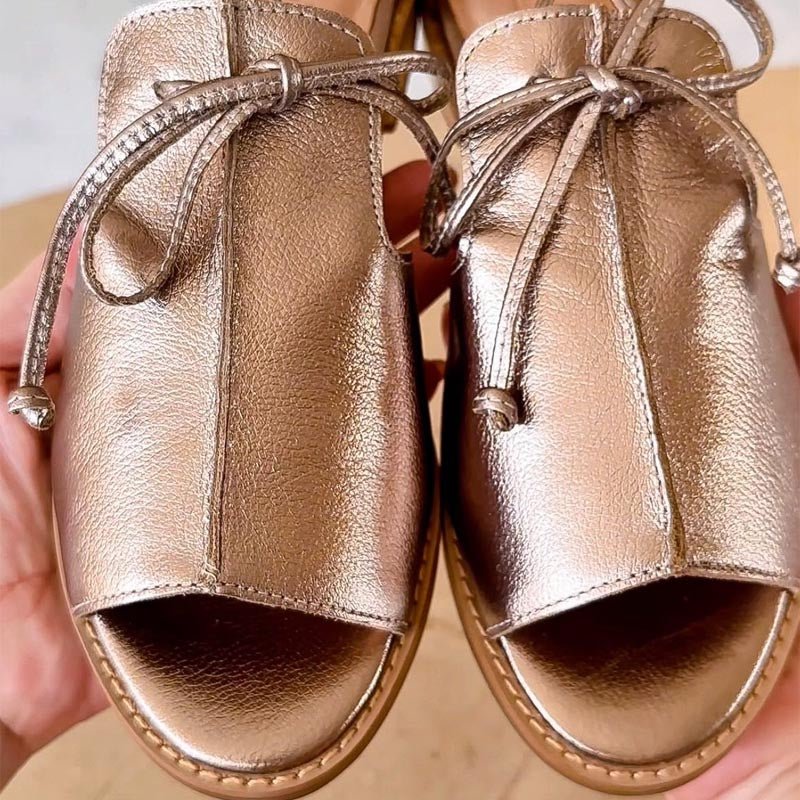 Elfriede | Damen Metallic Peeptoe Sandalen Schleifenriemen Flach