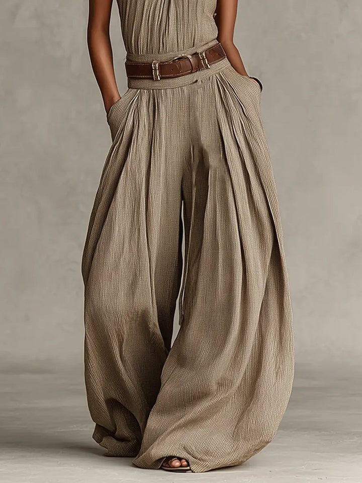 Clara | Damen Neckholder Weites Bein Jumpsuit Ärmellos
