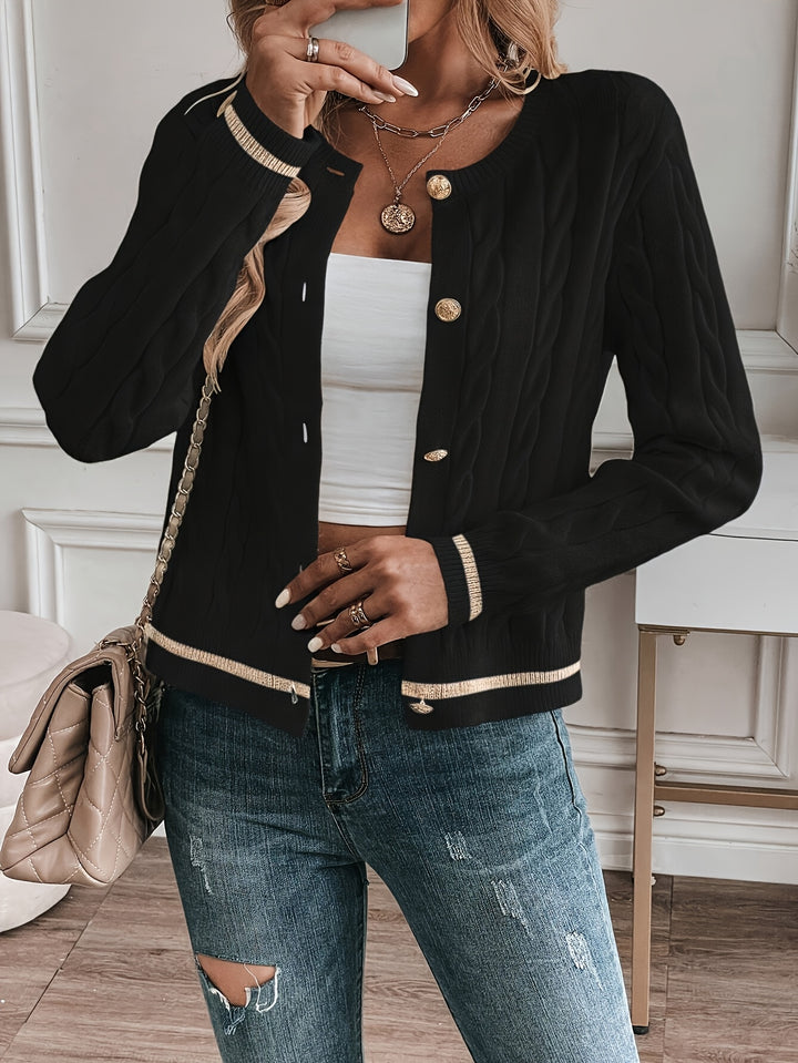 Josefa | Elegante Strickjacke mit Zierknöpfen