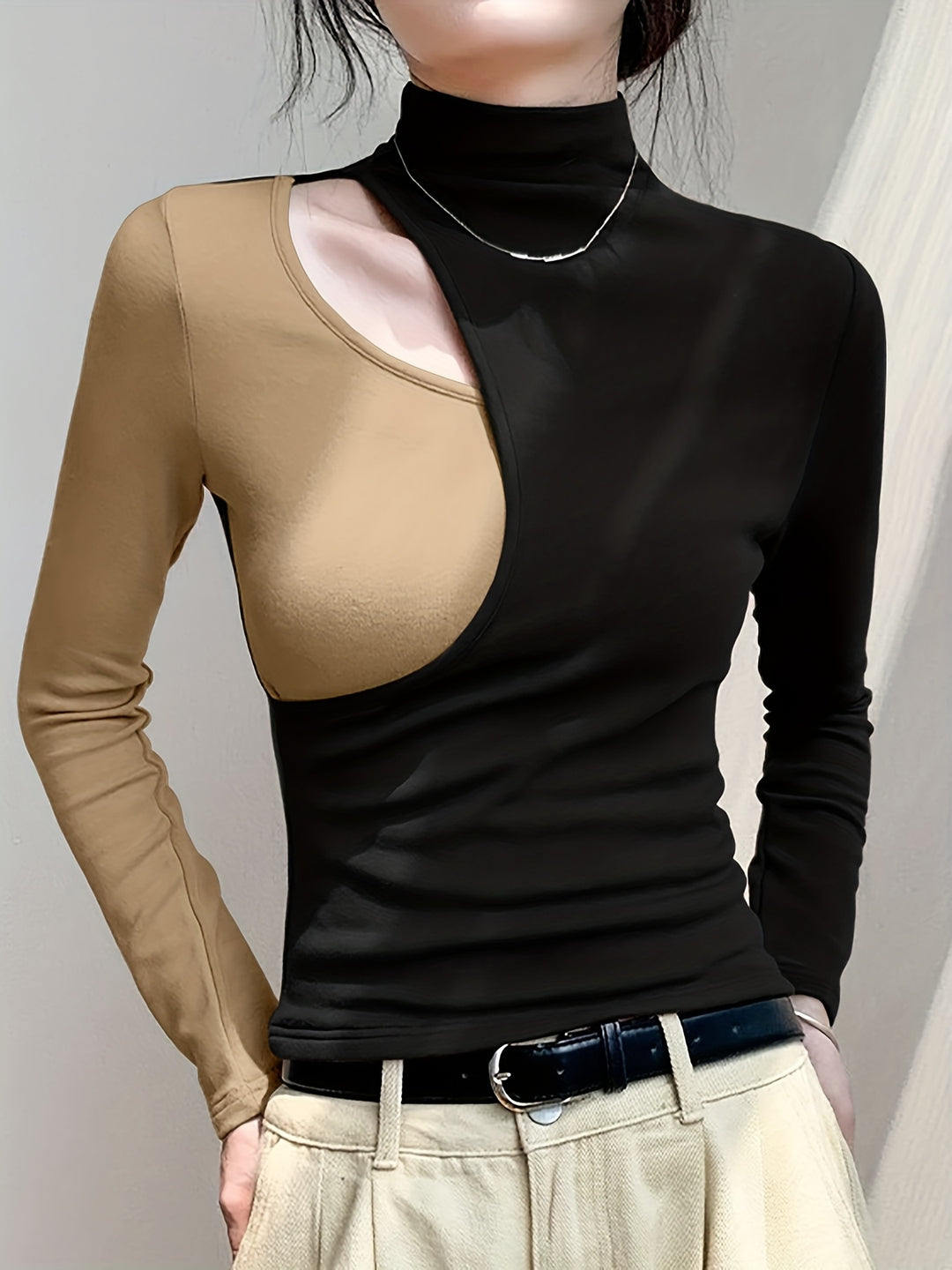 Ida | Elegantes Zweifarben-Shirt mit Stehkragen