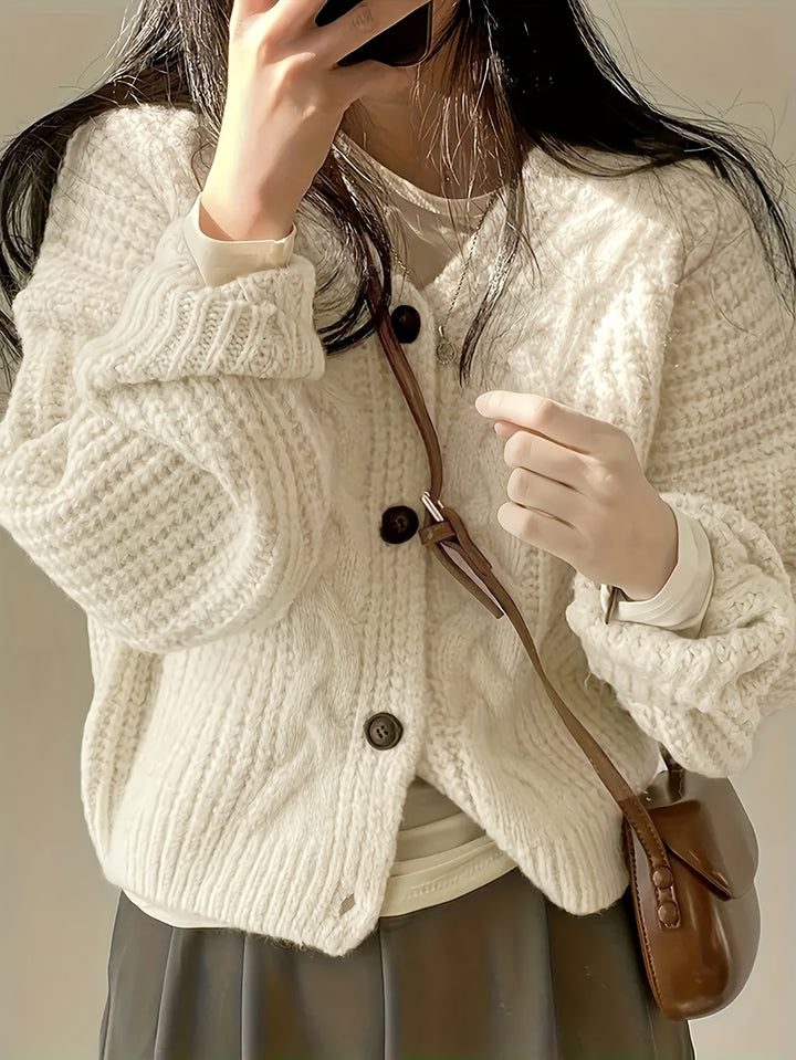 Bernadette | Kuschelige Grobstrick-Strickjacke