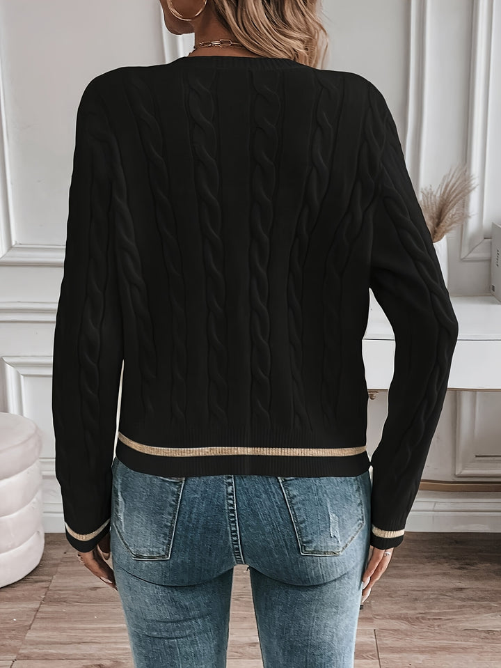 Josefa | Elegante Strickjacke mit Zierknöpfen