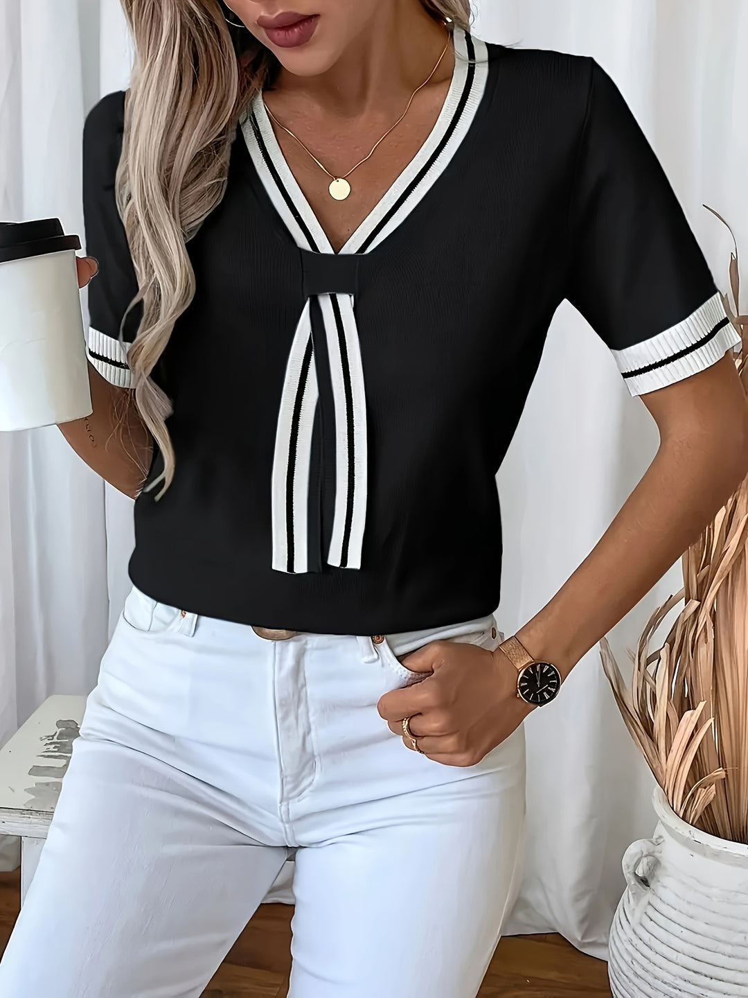 Wilhelmine | Eleganter Kurzarm-Pullover mit V-Ausschnitt