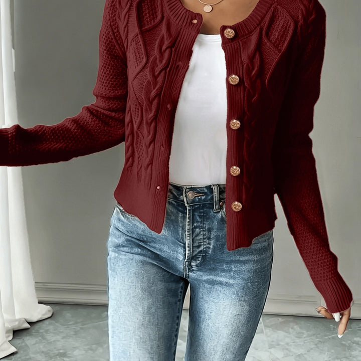 Agnes | Elegante Strickjacke mit Zopfmuster
