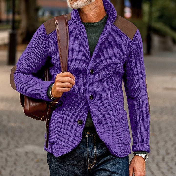 Holger | Markante Strickjacke mit Stehkragen