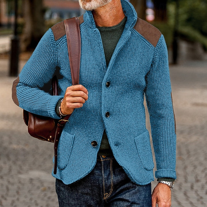 Holger | Markante Strickjacke mit Stehkragen