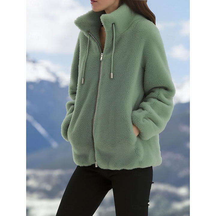 Astrid | Kuschelige Kurzjacke mit Stehkragen