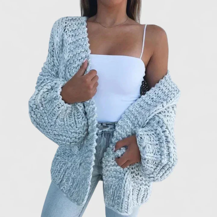 Verena | Kuschelige Grobstrick-Strickjacke
