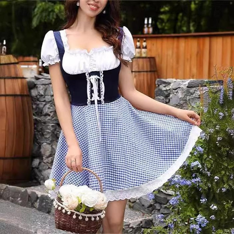 Käthe | Festliches Oktoberfest Dirndl im Trachtenstil