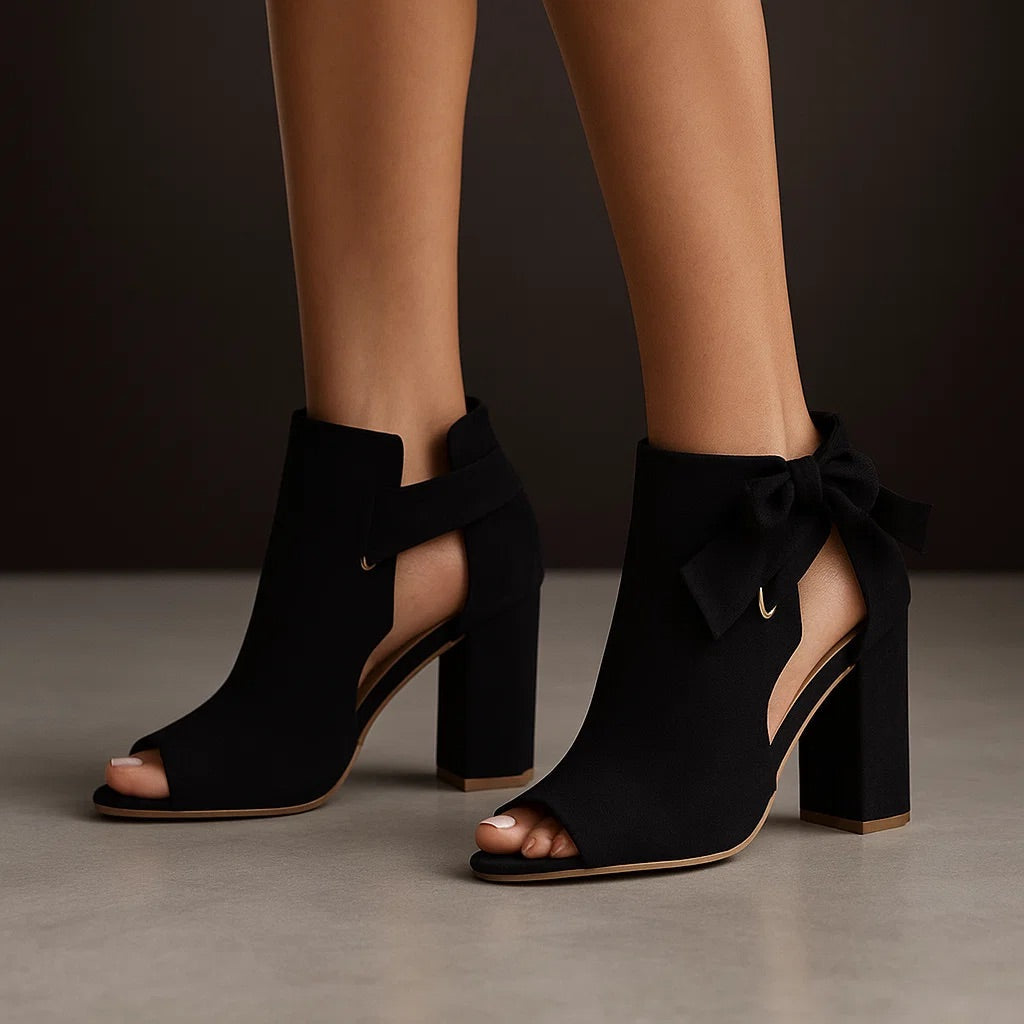 Ricarda | Elegante Peeptoe-Sandaletten mit Schleife