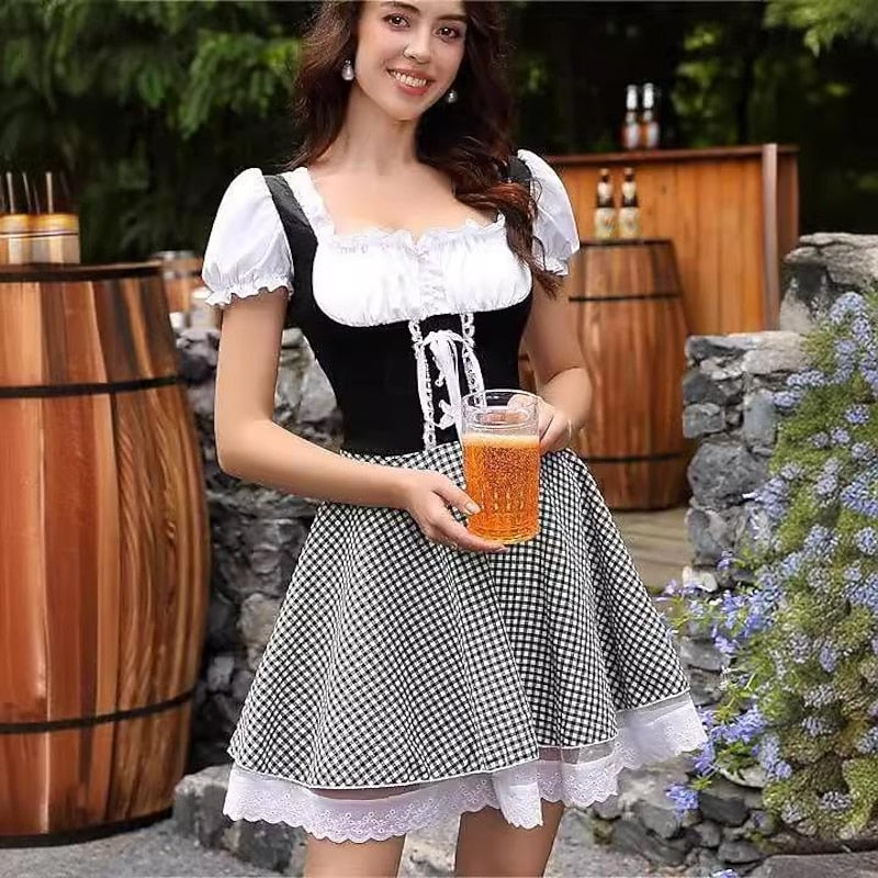 Käthe | Festliches Oktoberfest Dirndl im Trachtenstil