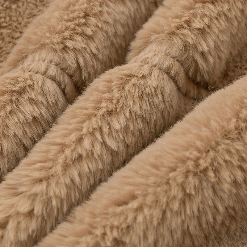 Cäcilia | Kuschelige Kurzjacke