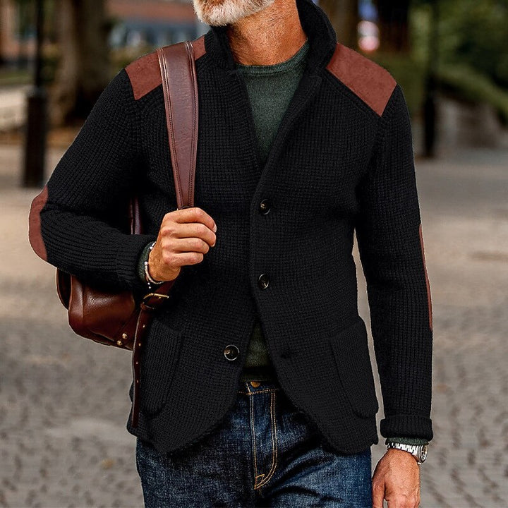 Holger | Markante Strickjacke mit Stehkragen